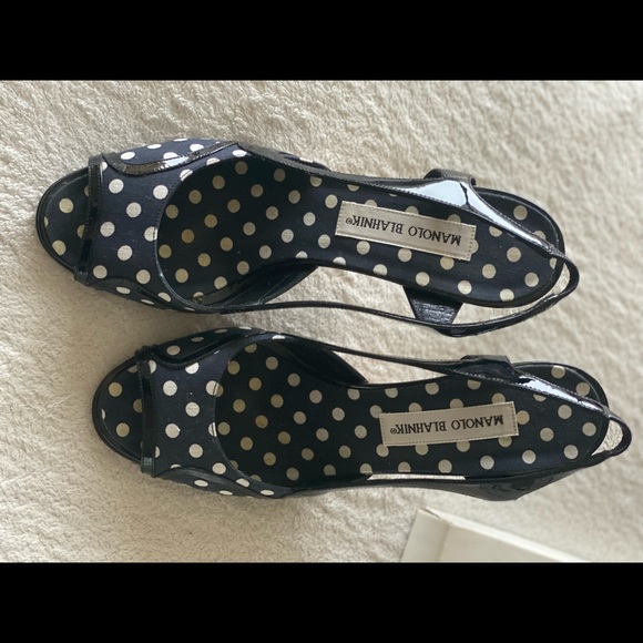 Manolo Blahnik Patent Leather & Fabric Polka Dot Print Slingback Pumps - Picture 7 of 16